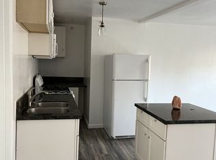 13757 Vanowen St #5, Van Nuys, CA 91405
