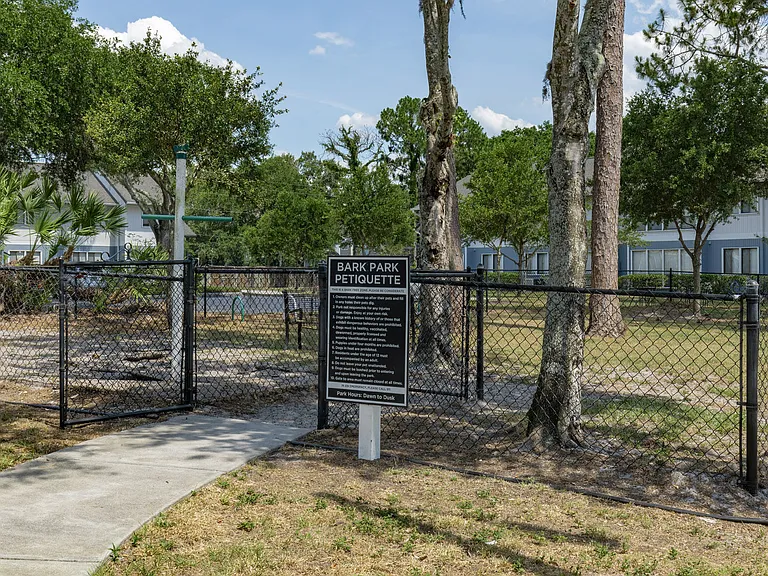 Lakeview at Palm Harbor — Photo 20