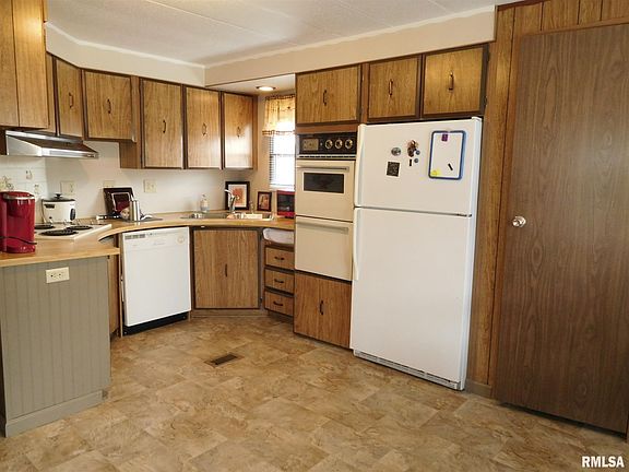 5th image of 113 Buckeye Ln