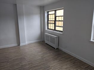 79-11 147th St #C, Whitestone, NY 11357