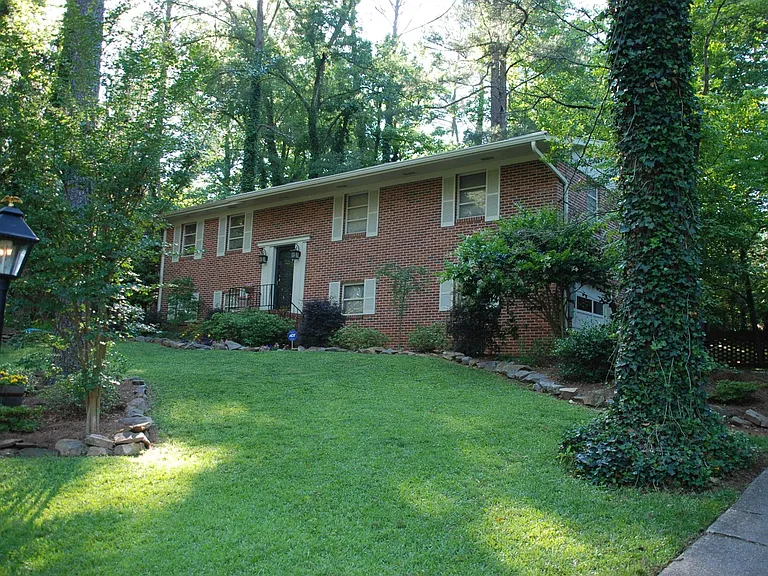 3740 Spearman Dr — Photo 1