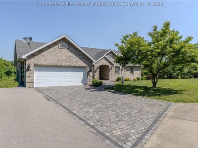 183 River Cove Rd, Mount Alto, WV, 25264