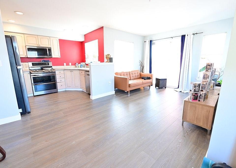 1st image of 2530 15th Ave W APT 509
