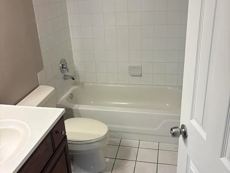 3115 Windsor Ave #1 — Photo 15