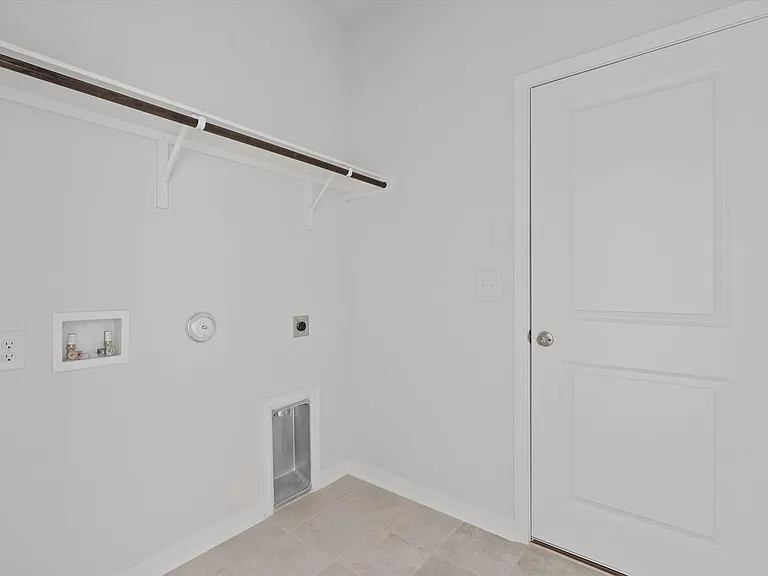 315 Diamondleaf Dr — Photo 22
