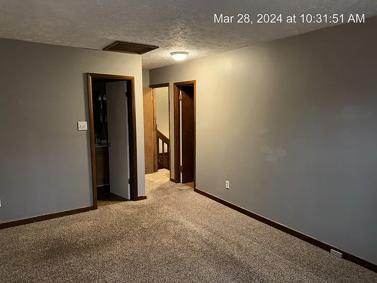 6468 Kelmscot Ct — Photo 18