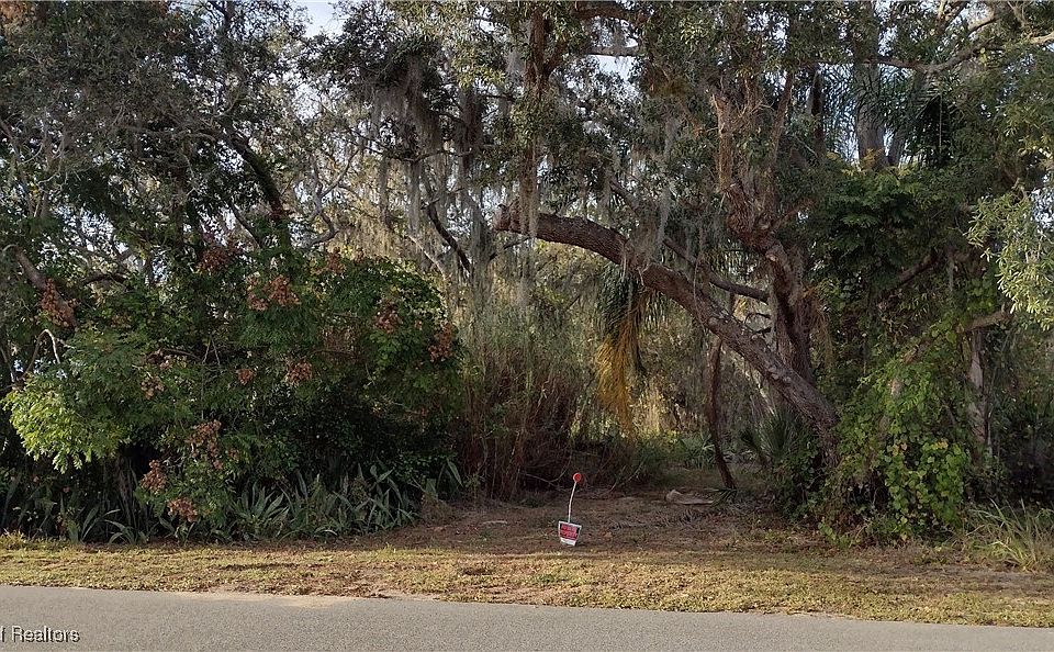 1st image of 6117 Lake Front Dr