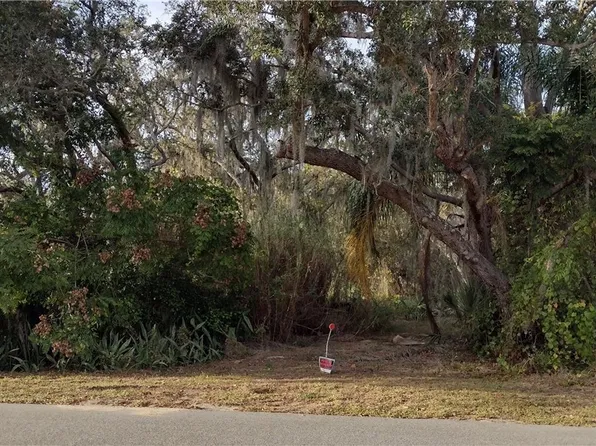 6117 Lake Front Dr, Sebring, FL 33876