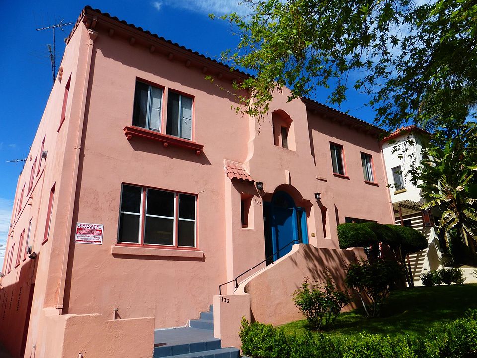 1st image of 133 N Kenmore Ave APT 8