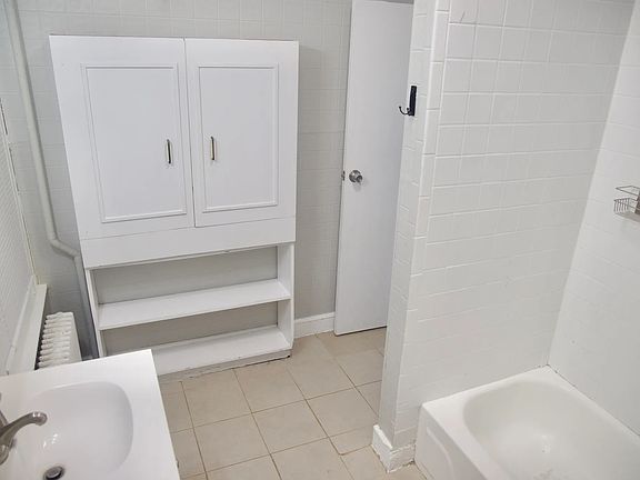 4th image of 241 N 8th St #1