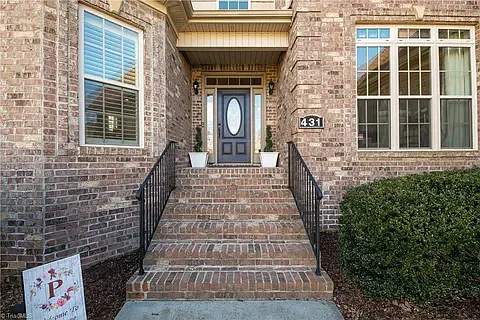 Building Photo - 431 Inverness Dr