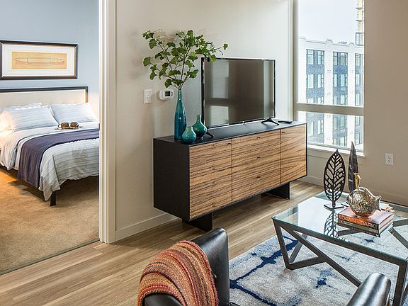Luxurious studio, 1- , and 2-bedroom apartment homes