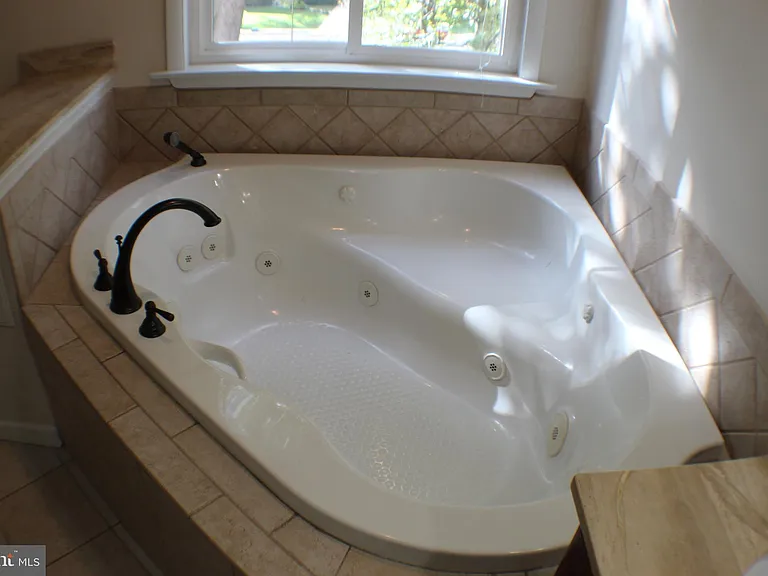 7012 Galgate Dr — Photo 20