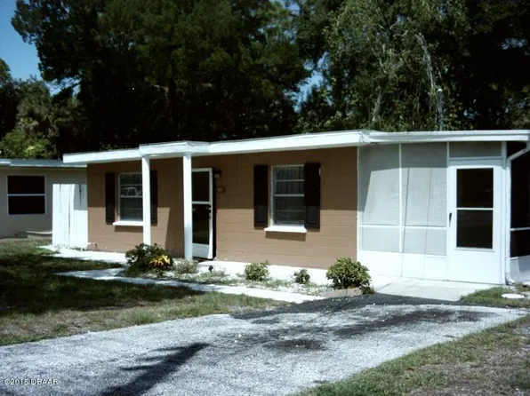 2425 Anastasia Dr, South Daytona, FL 32119