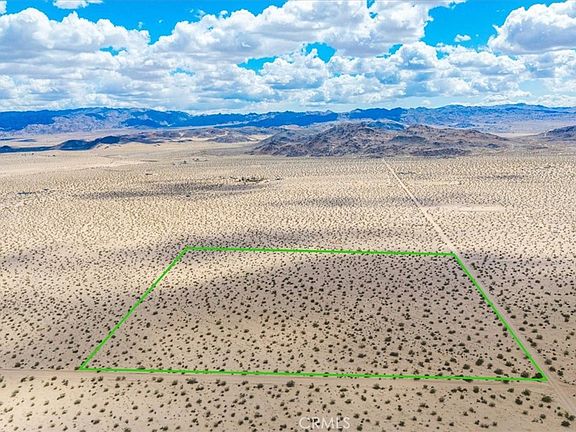 2nd image of 62 Lucille Ln