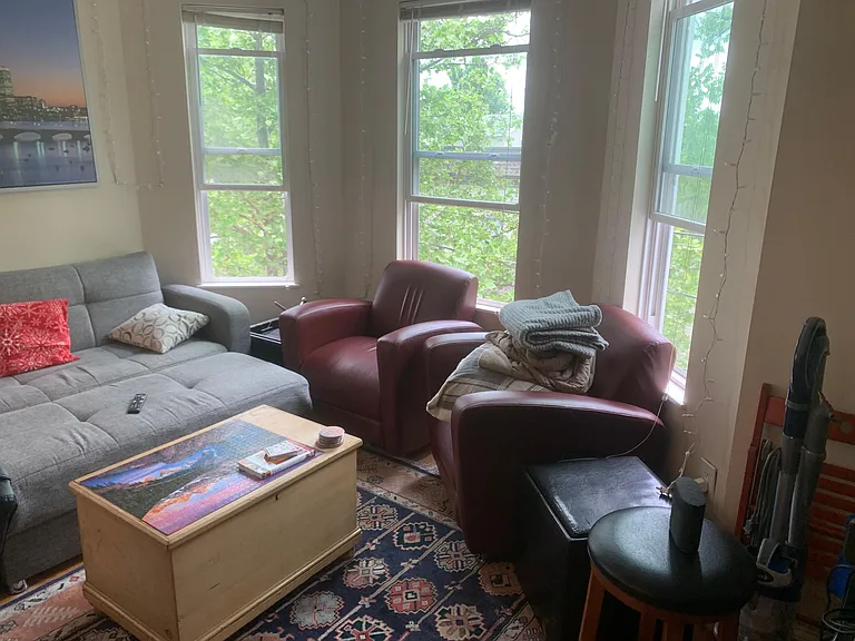 121 Webster Ave #5 — Photo 6