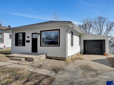 406 S 11th St, Beatrice, NE, 68310