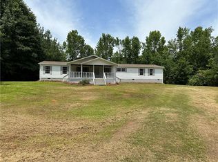 206 Blacks Creek Church Rd, Danielsville, GA 30633
