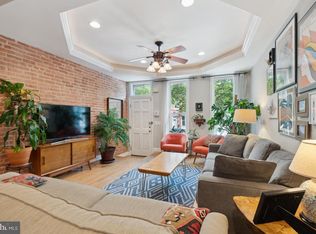230 N Milton Ave, Baltimore, MD 21224
