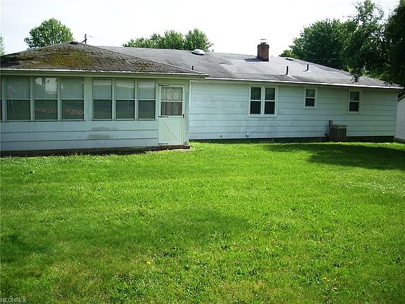 2nd image of 798 Terraview Dr