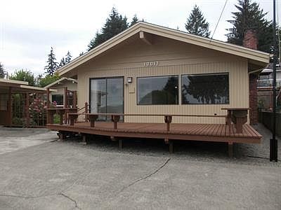 3rd image of 10017 Windward Dr NW