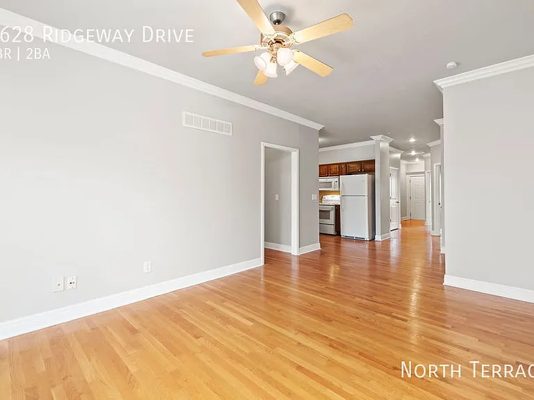 1628 Ridgeway Dr — Photo 7