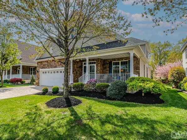 54 Patriots Way, Somerset, NJ 08873