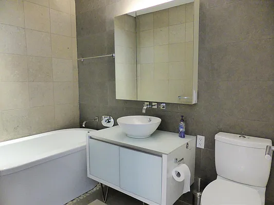 Rented by Kingstone Realty Inc | media 7