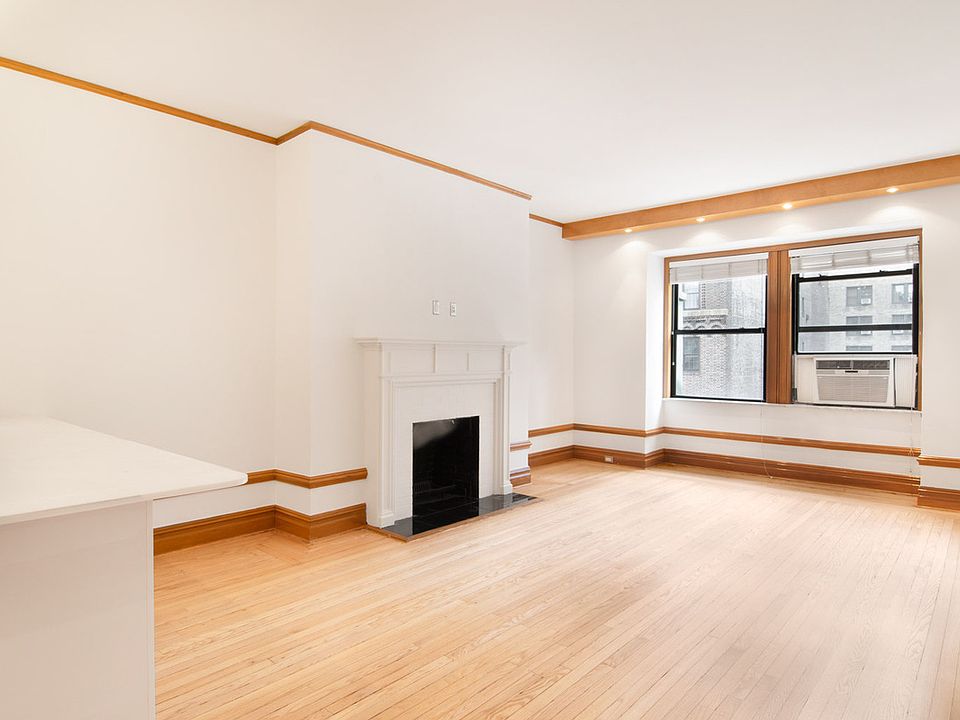 1st image of 145 W 58th St Penthouse E