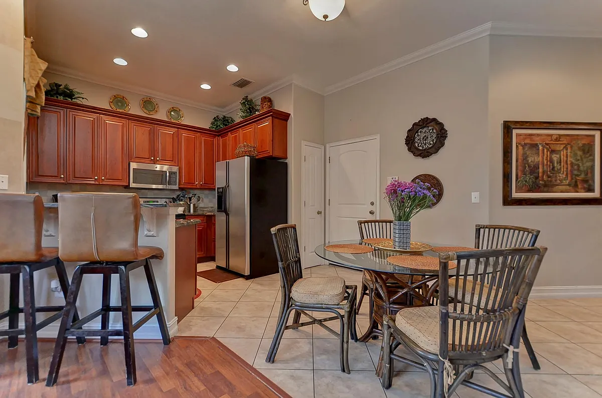 Building Photo - 8709 Jasmeen Garden Ct