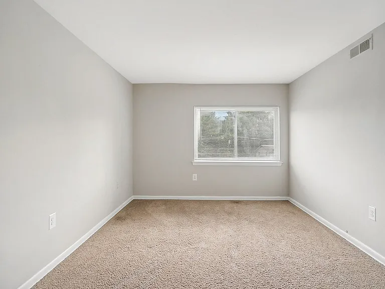 Andrews Ridge Apartments — Photo 14