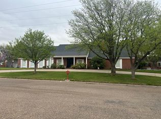 1709 Monte Vista St, Dalhart, TX 79022