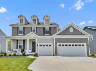 520 Forecastle Ct, Avon Lake, OH 44012
