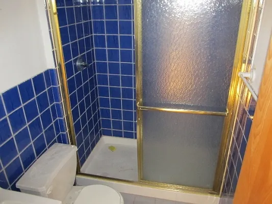 Rented by FlatFinders Realty | media 8