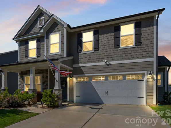 5080 Mooreland Oaks Way, Mount Holly, NC 28120