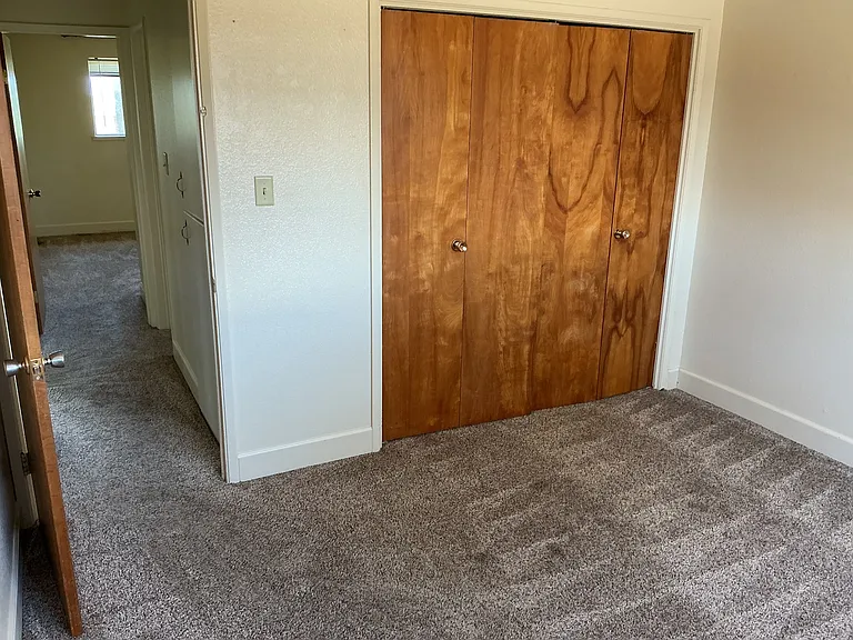 21189 American Ave — Photo 12