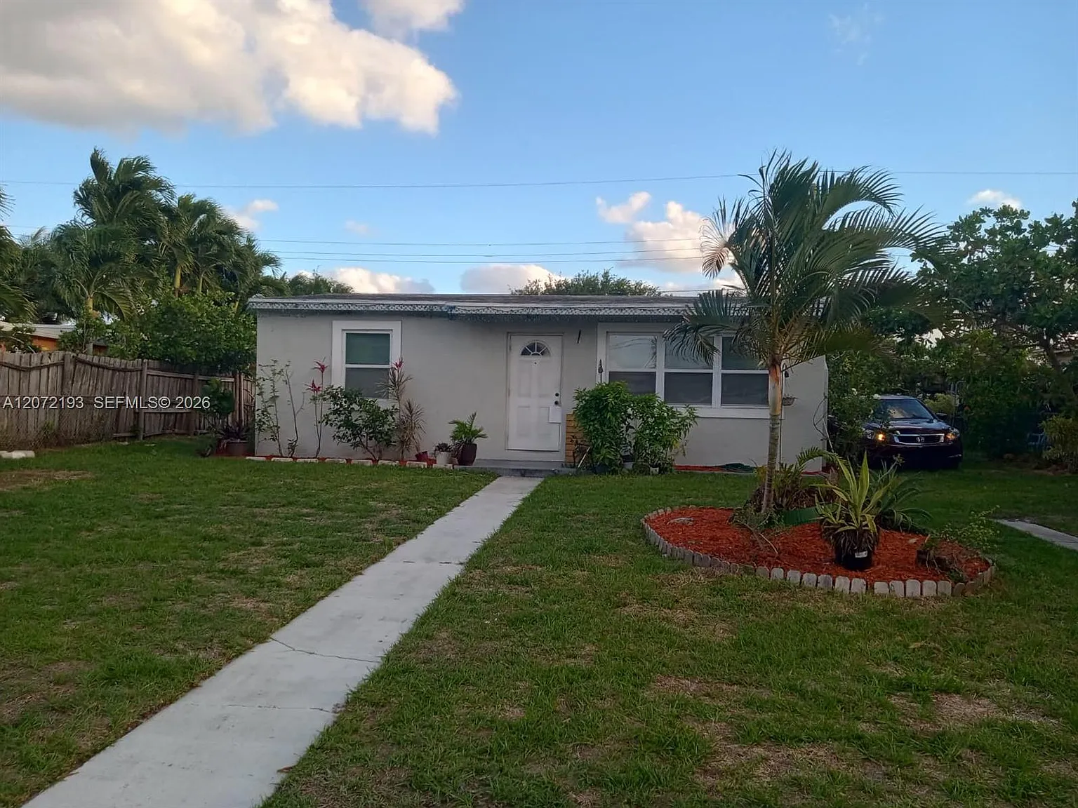 Golfview Heights 1 — Photo 2
