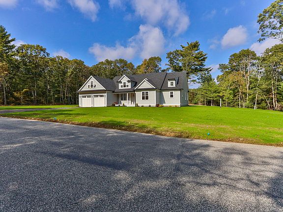 5th image of 136 Country Club Road