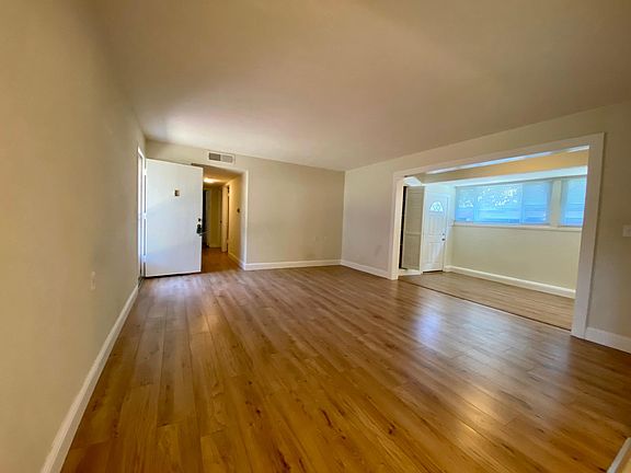 4th image of 14225 Lora Dr APT 5