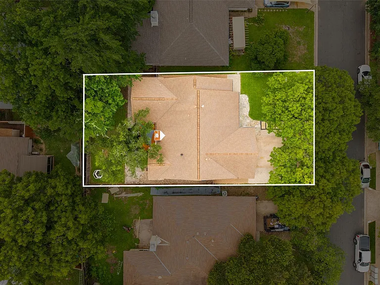 4902 Pelham Dr — Photo 38