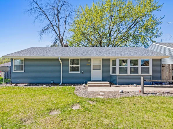 3831 McKnight Rd N, White Bear Lake, MN 55110