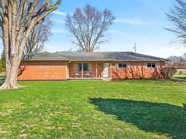 5520 W Walnut St, Greenwood, IN 46142