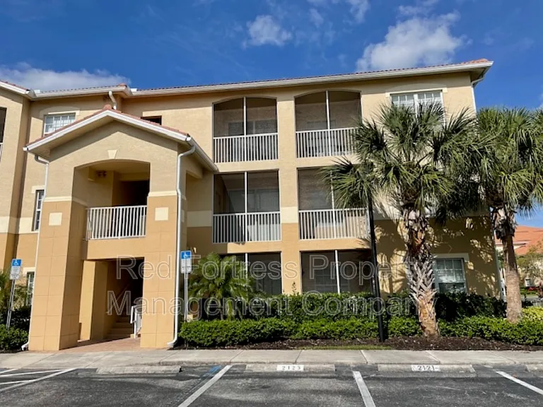 9005 Colby Dr #1920 — Photo 2