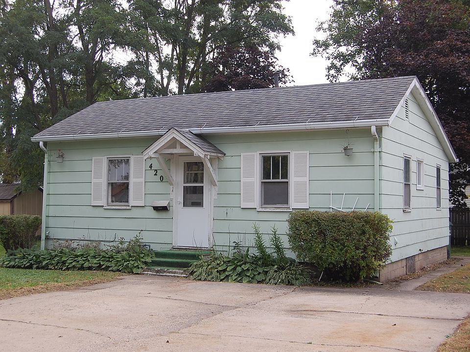 1st image of 420 Roos Ave
