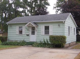420 Roos Ave, Worthington, MN 56187