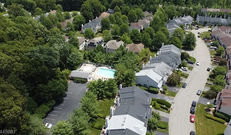 158 Autumn Ridge Rd — Photo 29