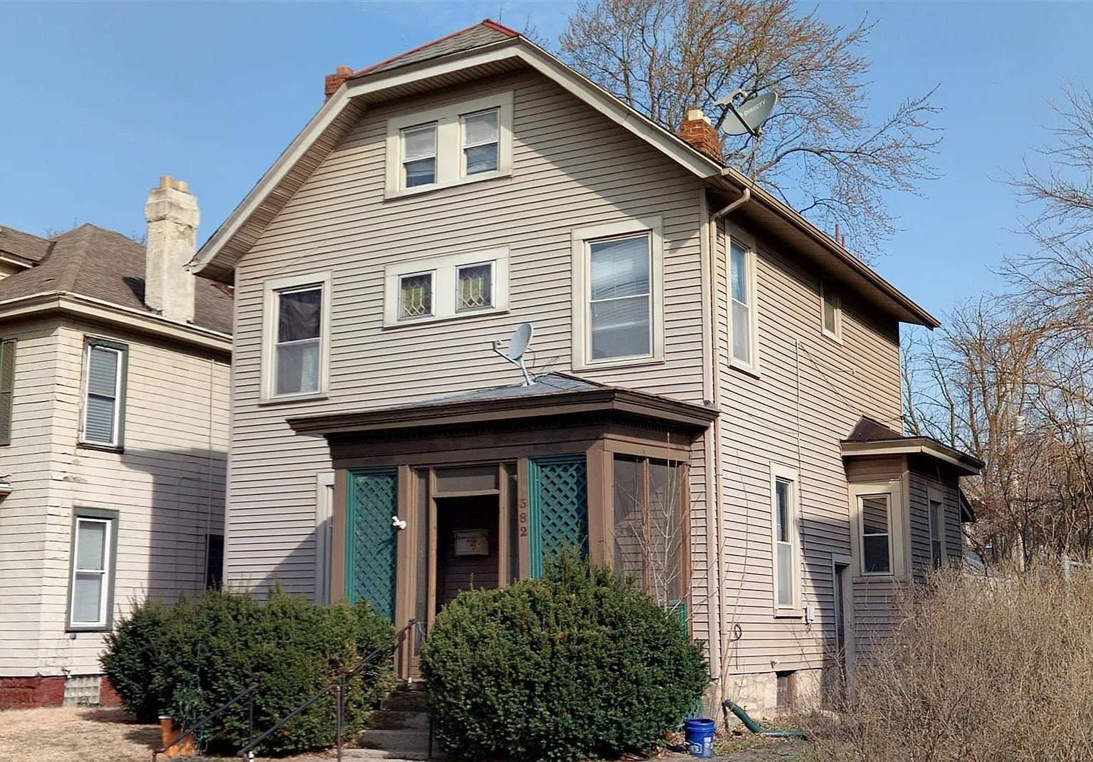 4 bed, 2.5 bath, 1950 sqft, $2,500 — Photo 1
