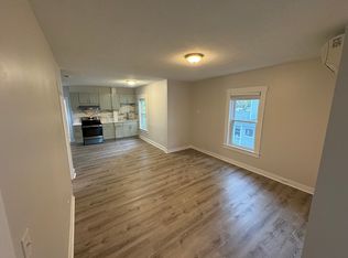 34 Sycamore St Floor 2, Lowell, MA 01852