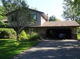 4444 Chatsworth St N, Shoreview, MN 55126