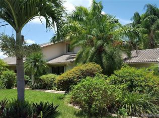 14941 SW 164th Ter, Miami, FL 33187